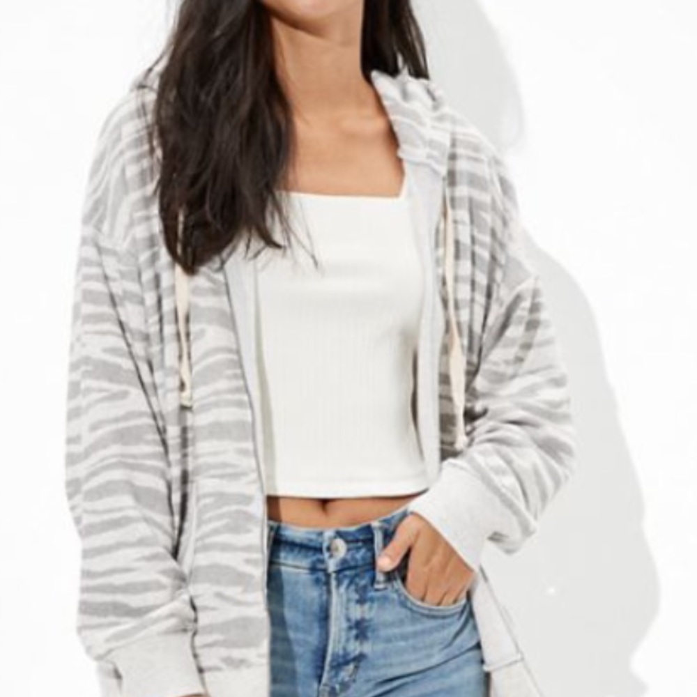 american eagle zip up hoodie